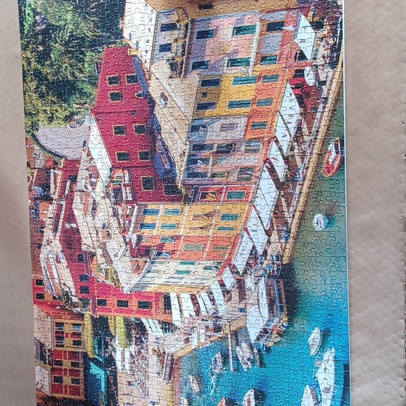 🧩Portifino, Italy! 1000 piece puzzle - Picture 3 of 5